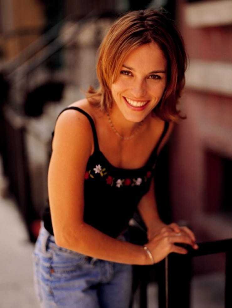 51 Hottest Amy Jo Johnson Big Butt Pictures Are A Genuine Meaning Of