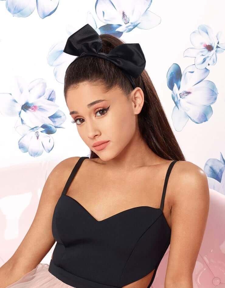 Sexy Ariana Grande Boobs Pictures Which Will Make You Want To Play