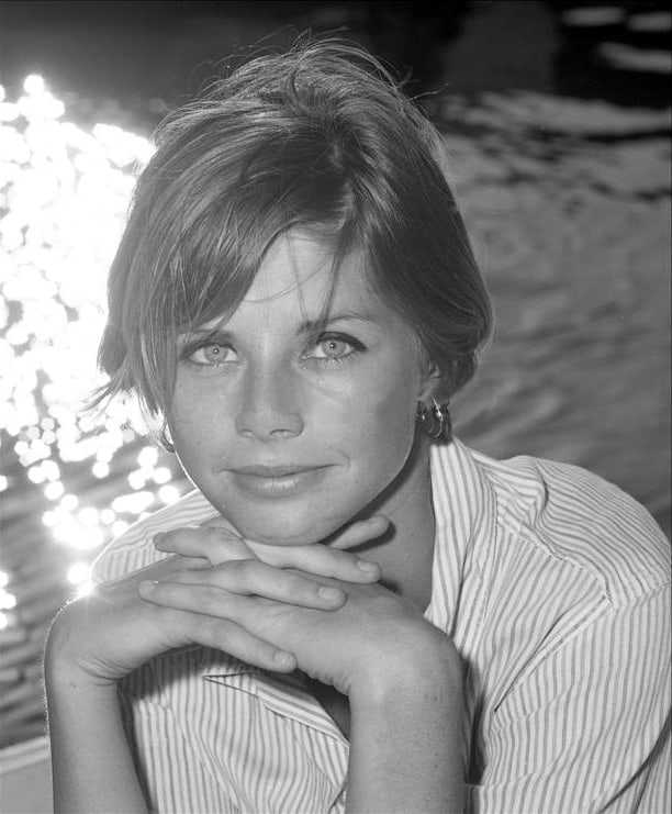 45 Jan Smithers Hot Pictures Are Delight For Fans | Best Of Comic Books