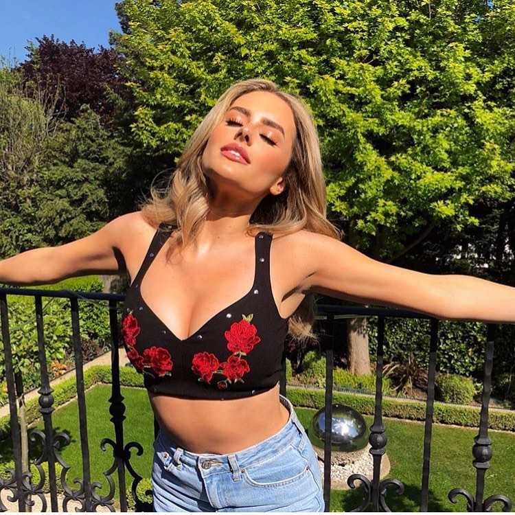 49 Hot Pictures of Amber Davies Are Just Too Damn Beautiful | Best Of Comic Books