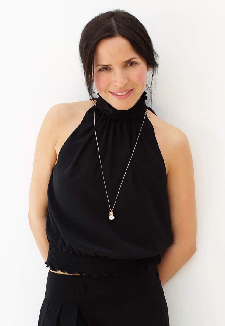 49 Hot Pictures of Andrea Corr Will Inspire You To Hit The Gym For Her | Best Of Comic Books