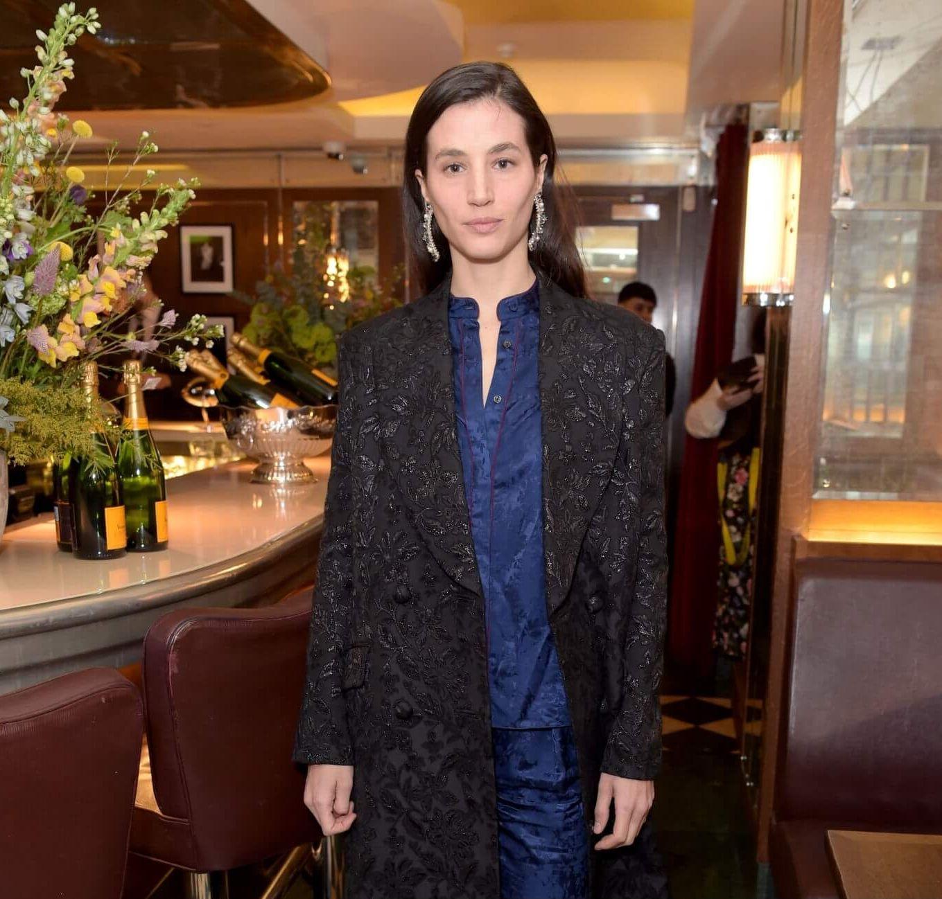 49 Hot Pictures of Elisa Lasowski Will Make You Believe She Is A Goddess | Best Of Comic Books