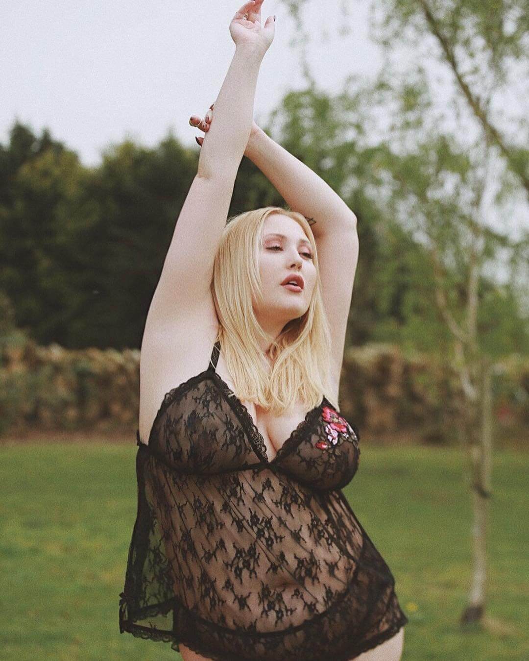 49 Hot Pictures of Hayley Hasselhoff Are Perfect Definition Of Beauty | Best Of Comic Books