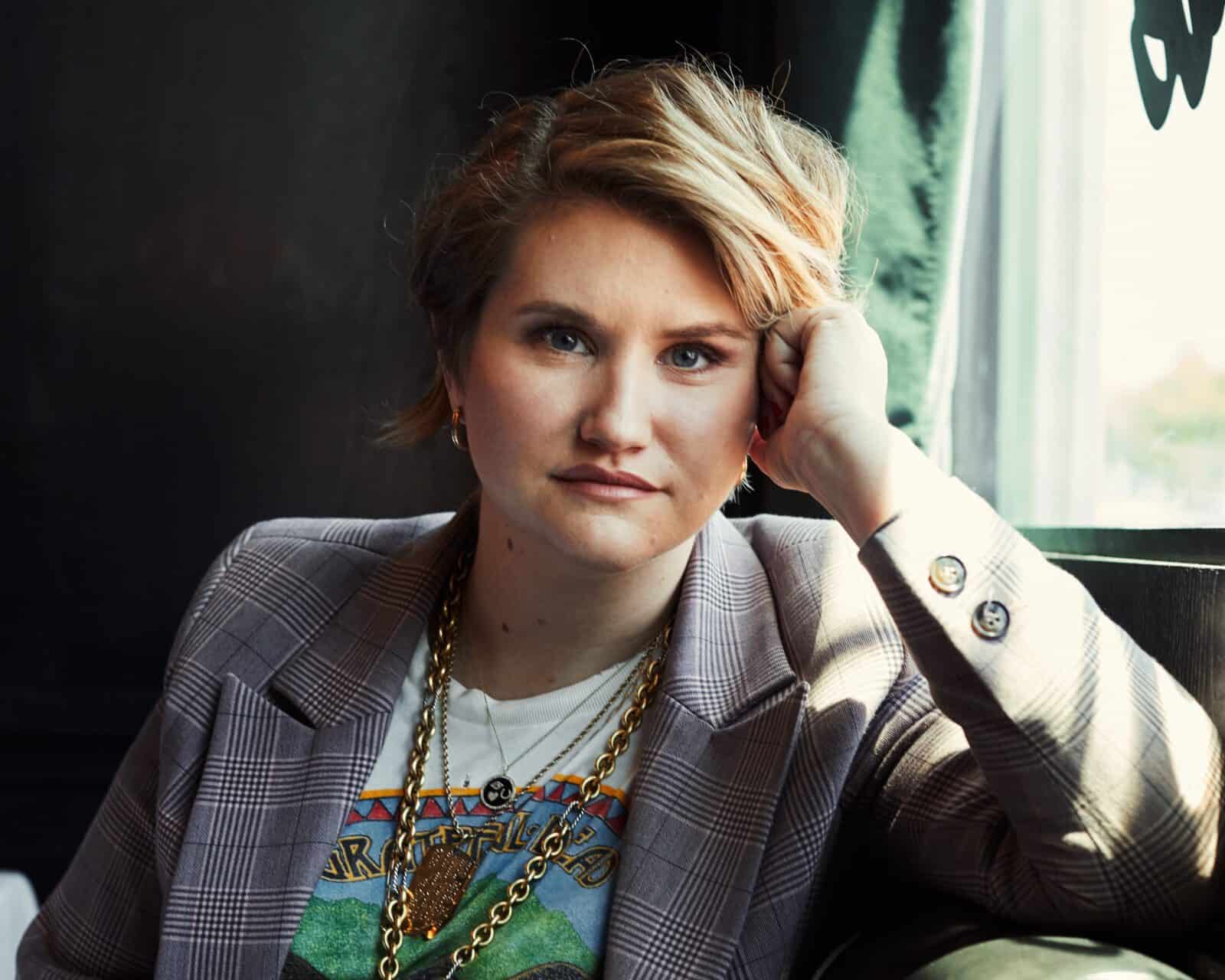 49 Hot Pictures Of Jillian Bell Which Will Make You Succumb To Her | Best Of Comic Books
