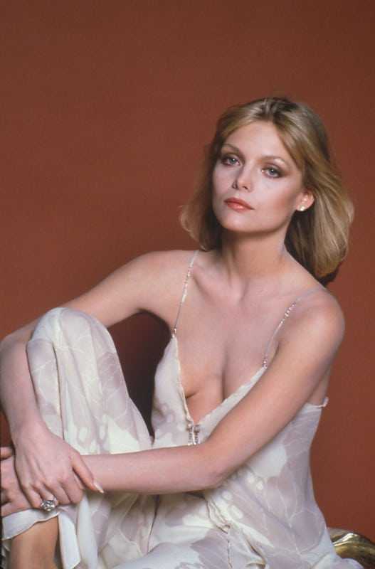 49 Hottest Michelle Pfeiffer Bikini Pictures Will Literally Drive You Nuts For Her | Best Of Comic Books