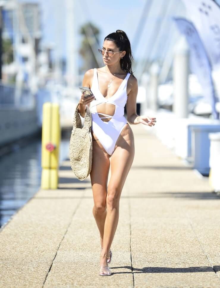 49 Hottest Nicole Williams Bikini Pictures Will Make You Desire Her Like No Other Thing | Best Of Comic Books