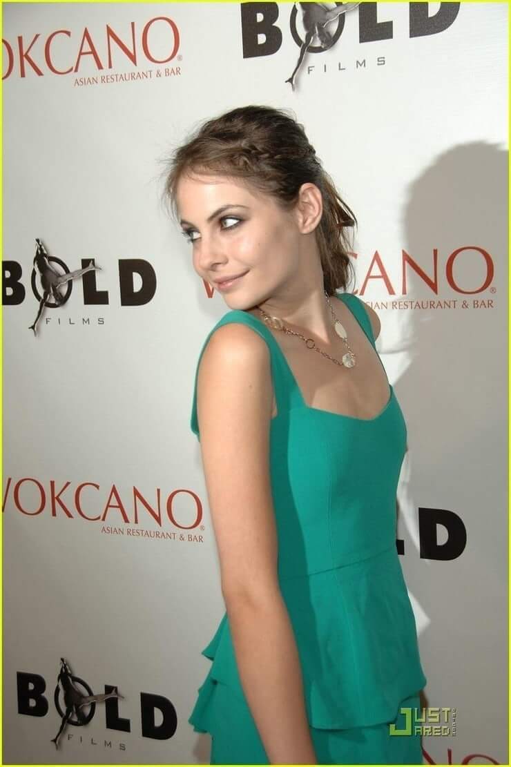 49 Hottest Willa Holland Big Butt Pictures Will Make You Want To Jump Into Bed With Her | Best Of Comic Books