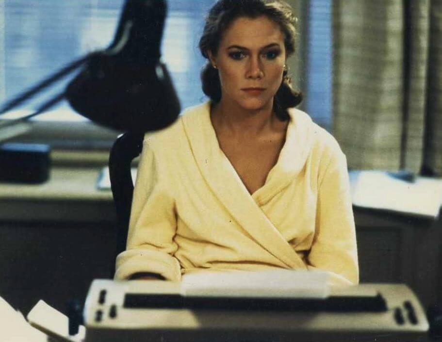 49 Kathleen Turner Sexy Pictures Will Take Your Breathe Away | Best Of Comic Books