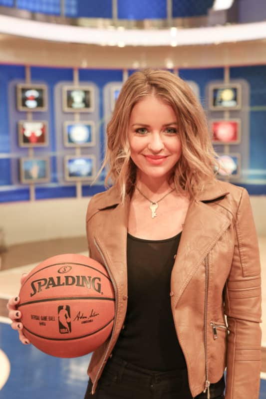 49 Kristen Ledlow Hot Pictures Will Make You Go Crazy For This Babe | Best Of Comic Books