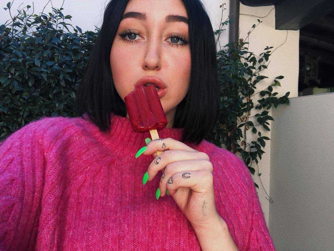 49 Noah Cyrus Hot Pictures Will Prove That She Is Sexiest Woman In This World | Best Of Comic Books