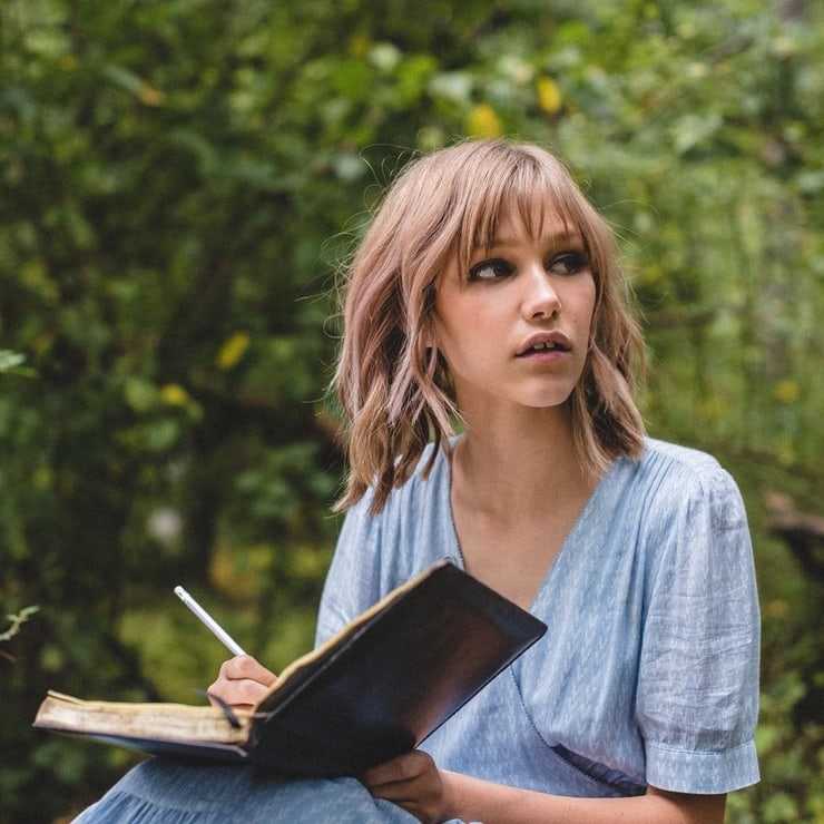 51 Hottest Grace VanderWaal Big Butt Pictures Which Will Make You Swelter All Over | Best Of Comic Books