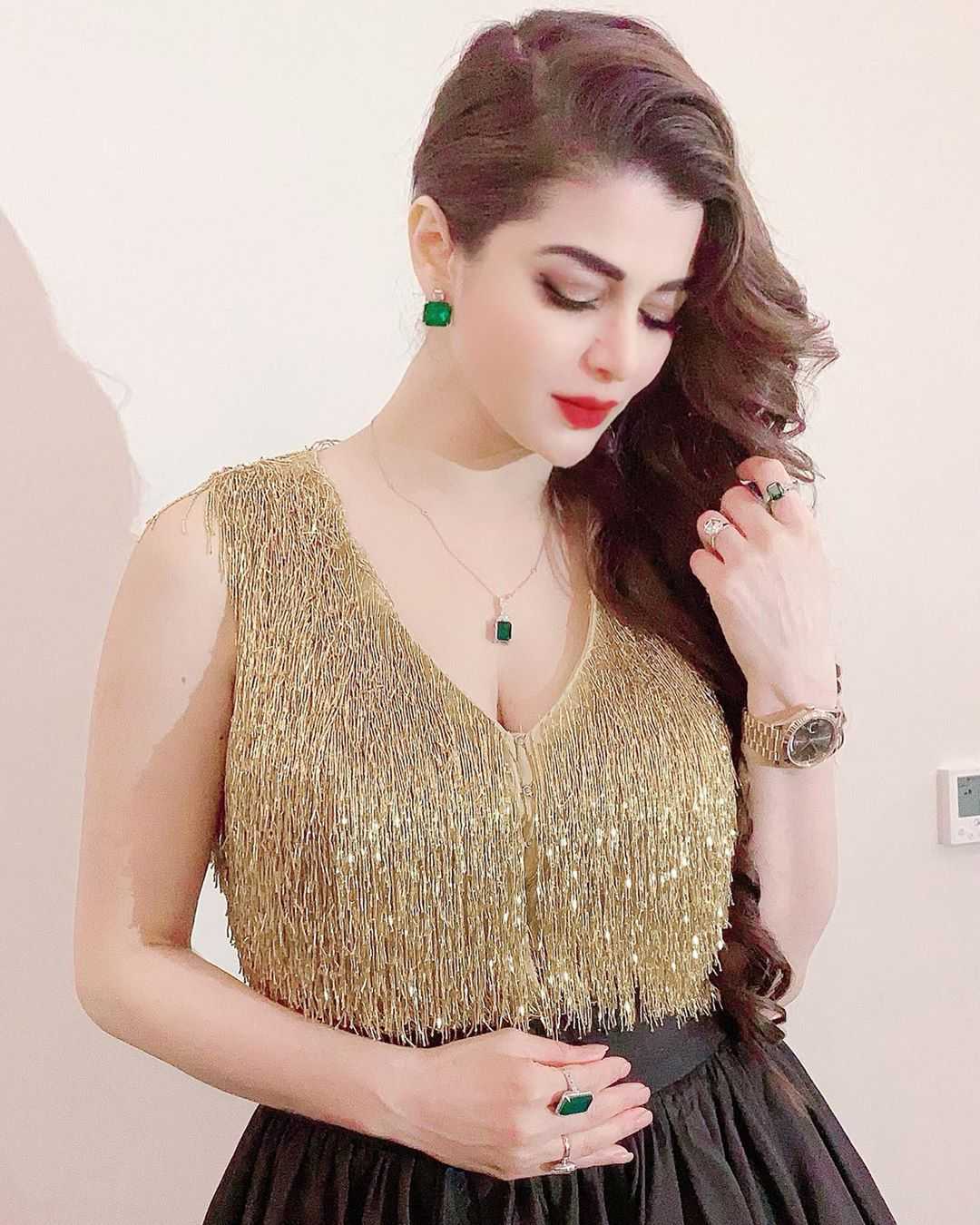 51 Sexy Kainaat Arora Boobs Pictures Are Hot As Hellfire | Best Of Comic Books