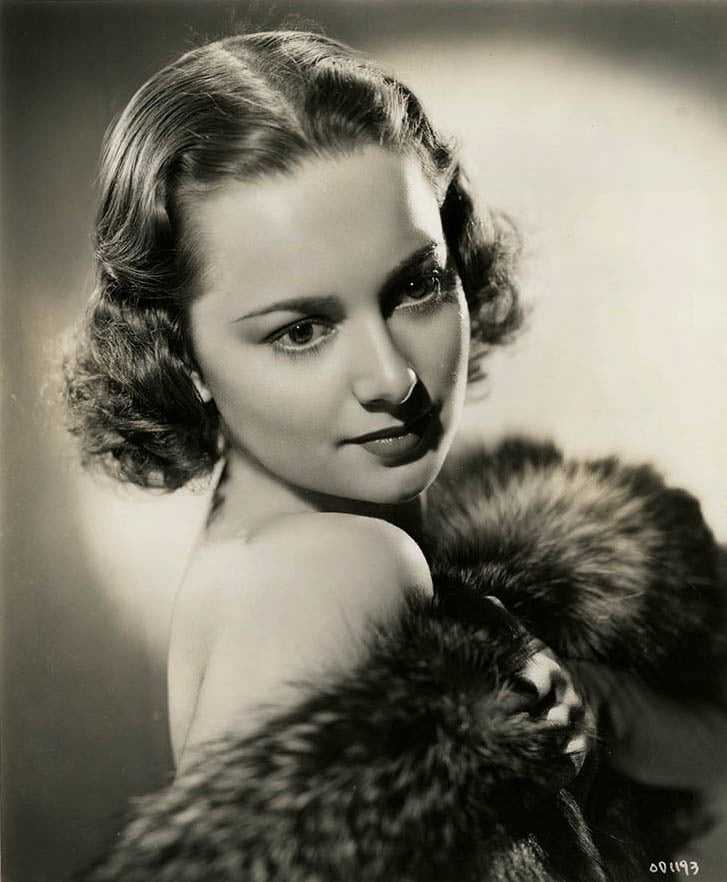 51 Sexy Olivia de Havilland Boobs Pictures Are Sure To Leave You Baffled | Best Of Comic Books
