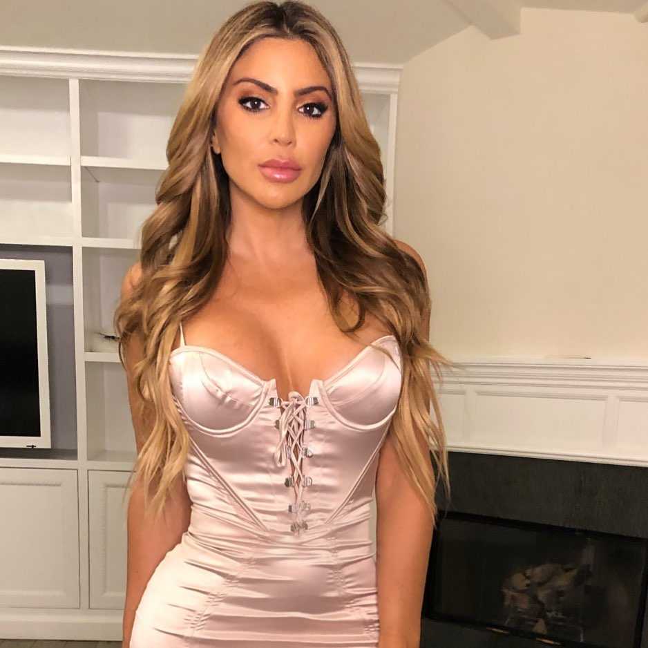 52 Hot Pictures of Larsa Pippen Proves She Is The Sexiest Celeb In Hollywood | Best Of Comic Books