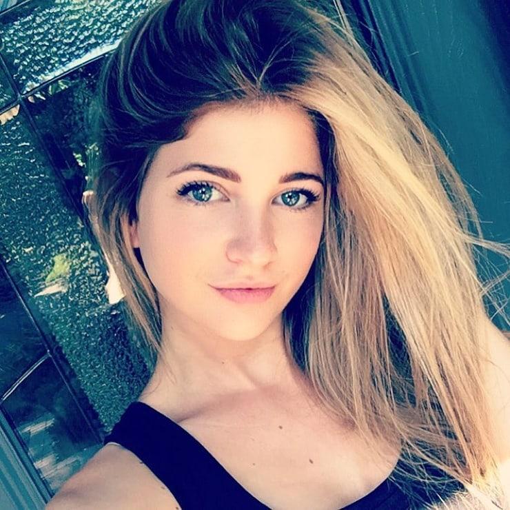 53 Hot Pictures Of Sarah Fisher Are Going To Perk You Up | Best Of Comic Books
