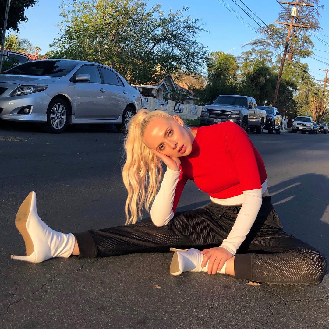 55+ Hot Pictures Of Madilyn Bailey Which Demonstrate She Is The Hottest Lady On Earth | Best Of Comic Books