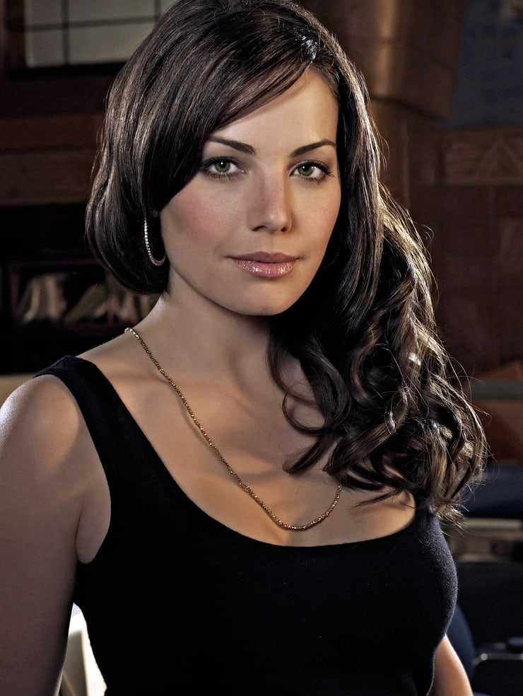 Hottest Erica Durance Boobs Pictures Are Portal To Heaven The Viraler