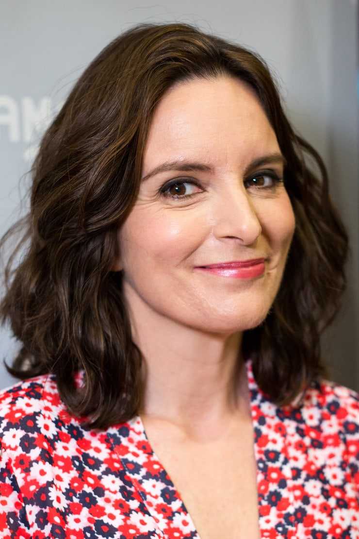 60+ Hottest Tina Fey Boobs Pictures Are Going To Make Your Boring Day Adventurous | Best Of Comic Books