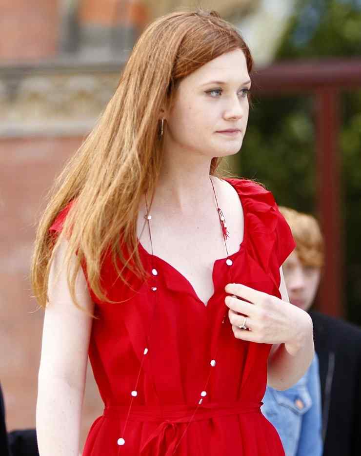 60+ Sexy Bonnie Wright Boobs Pictures Are Going To Make You Want Her Badly | Best Of Comic Books