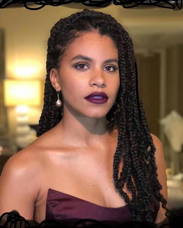 Sexy Zazie Beetz Boobs Pictures Are Absolutely Mouth Watering The