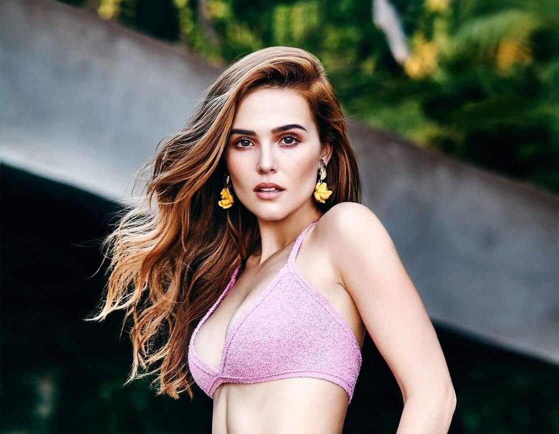 60+ Sexy Zoey Deutch Boobs Pictures Will Make You Think Dirty Thoughts | Best Of Comic Books