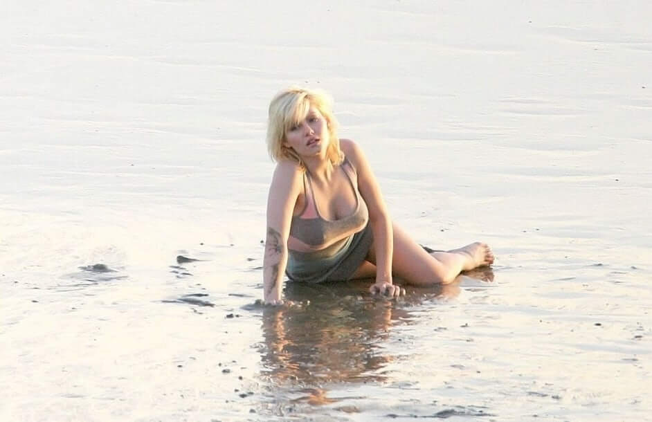 61 Hottest Elisha Cuthbert Boobs Pictures of Name Will Make You An Addict Of Her Beauty | Best Of Comic Books