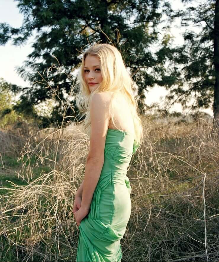 61 Hottest Emilie de Ravin Boobs Pictures Will Inspire You To Get Rich And Achieve Her | Best Of Comic Books