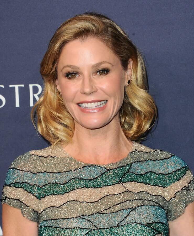 61 Hottest Julie Bowen Boobs Pictures Will Make Your Pray Her like Goddess | Best Of Comic Books