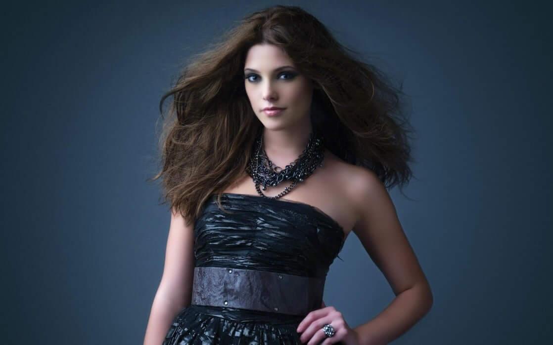 61 Sexy Ashley Greene Boobs Pictures That Make Certain To Make You Her Greatest Admirer | Best Of Comic Books
