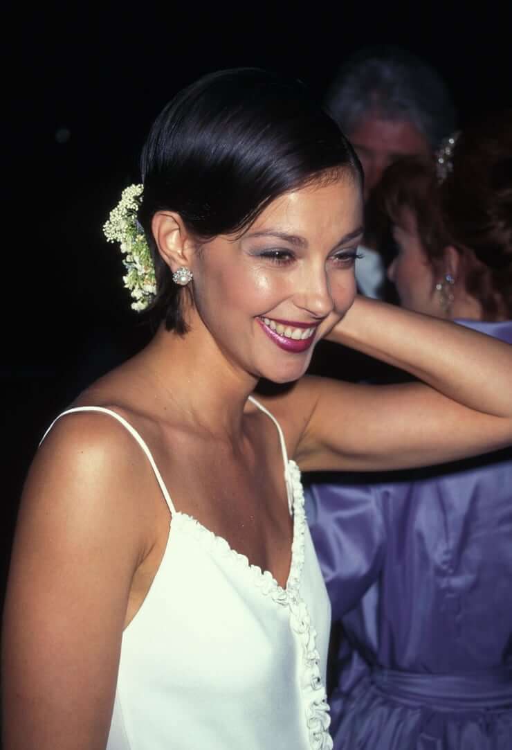 61 Sexy Ashley Judd Boobs Pictures Will Drive You Wildly Enchanted With This Dashing Damsel | Best Of Comic Books