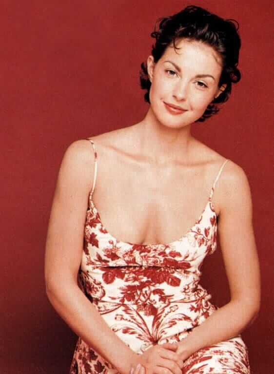 61 Sexy Ashley Judd Boobs Pictures Will Drive You Wildly Enchanted With This Dashing Damsel | Best Of Comic Books