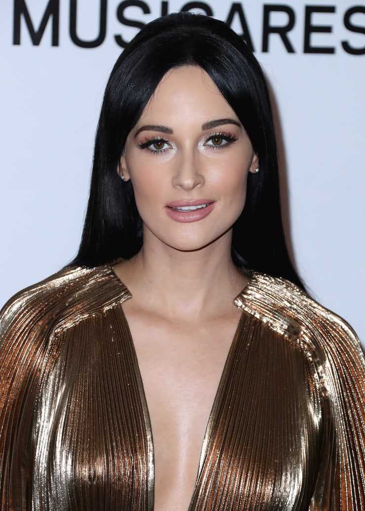 My Personal Hot Water Bottle — Kacey Musgraves for PAPER Magazine | 📸  Blair Getz...