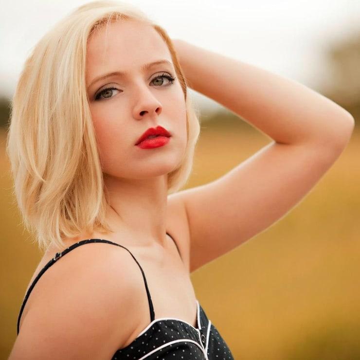 61 Sexy Madilyn Bailey Boobs Pictures Demonstrate That She Is A Gifted Individual | Best Of Comic Books
