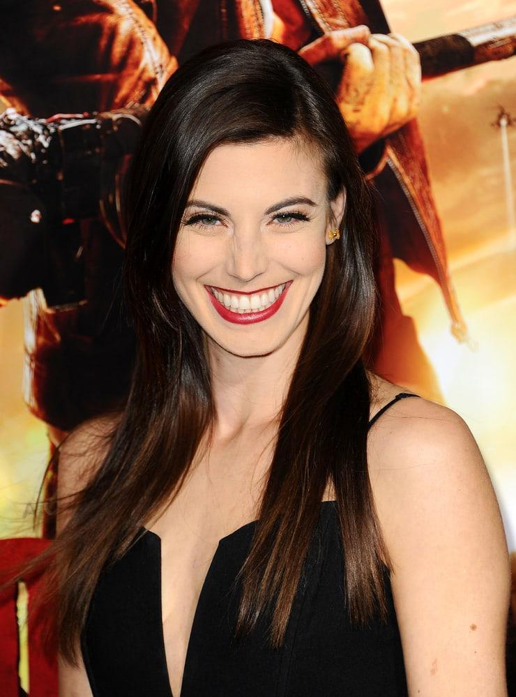 61 Sexy Meghan Ory Boobs Pictures Are Simply Excessively Damn Hot | Best Of Comic Books