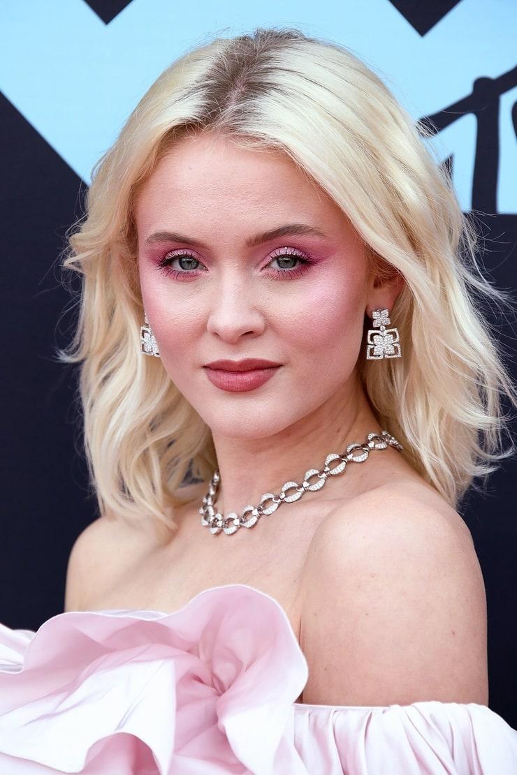 61 Sexy Zara Larsson Boobs Pictures Will Spellbind You With Her Dazzling Body | Best Of Comic Books