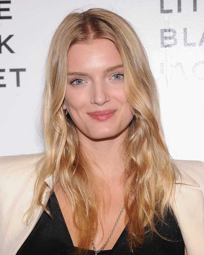 63 Sexy Lily Donaldson Boobs Pictures Which Will Make You Feel Arousing | Best Of Comic Books