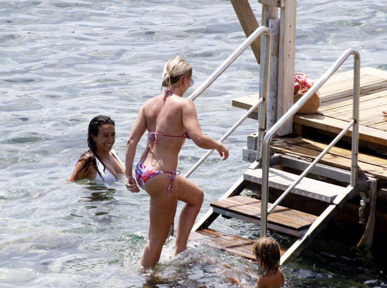 Billie Faiers Spends Summer Holiday In Ibiza | Best Of Comic Books