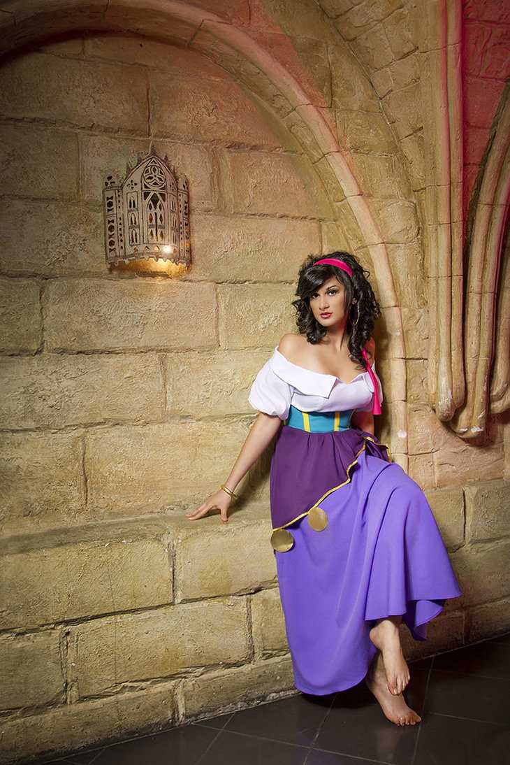 30 Hot Pictures Of The Disney Princess Esmeralda Are So Hot That You Will Burn The Viraler 1015