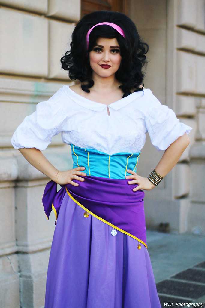 Disney The Hunchback of Notre Dame Esmeralda Heidi Mollenhauer Cosplay  Costume