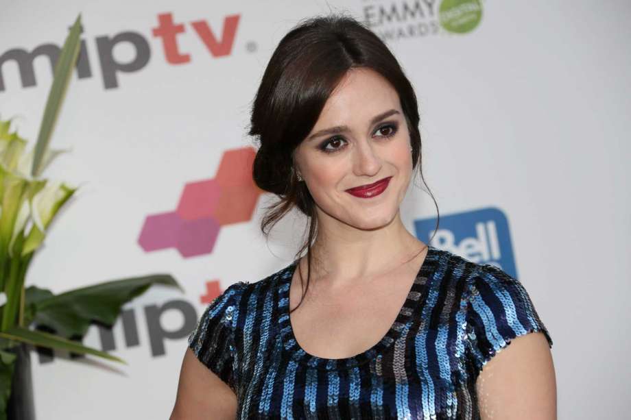 31 Hot Pictures Of Heather Lind Unveil Her Fit Sexy Body | Best Of Comic Books
