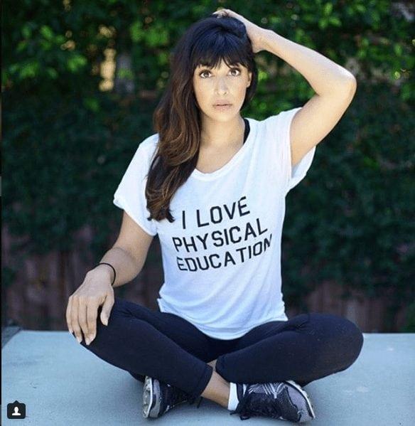 35 Hottest Hannah Simone Pictures Will Win Your Hearts | Best Of Comic Books