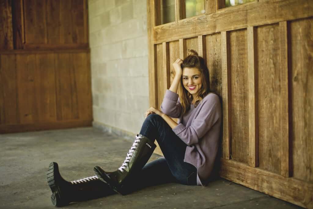 35 Sexy Sadie Robertson Feet Pictures Will Make You Drool For Her | Best Of Comic Books