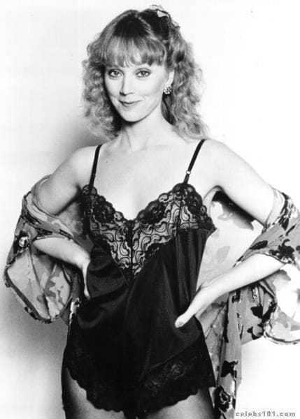 Nude Pictures Of Shelley Long Will Drive You Frantically Enamored With This Sexy Vixen The