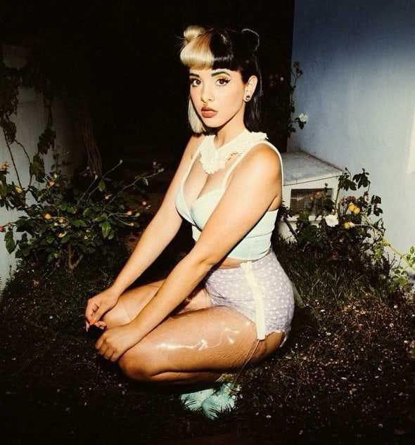 37 Nude Pictures Of Melanie Martinez Demonstrate That She Has Most Sweltering Legs | Best Of Comic Books
