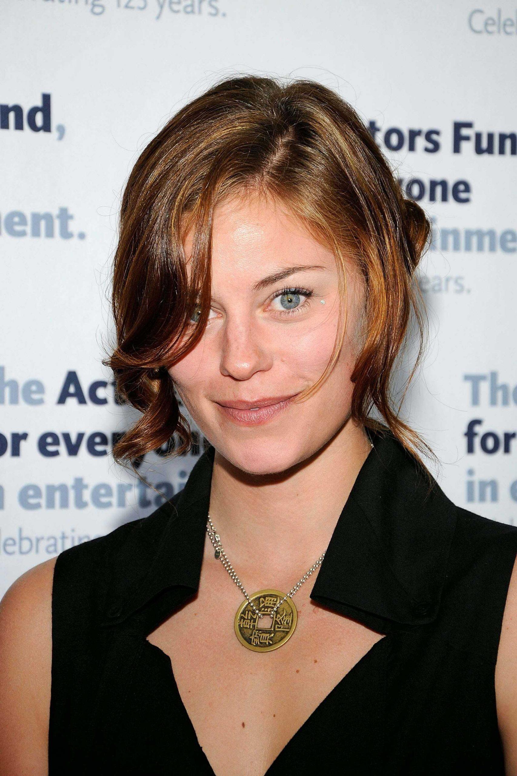 38 Cassidy Freeman Nude Pictures Are An Exemplification Of Hotness | Best Of Comic Books