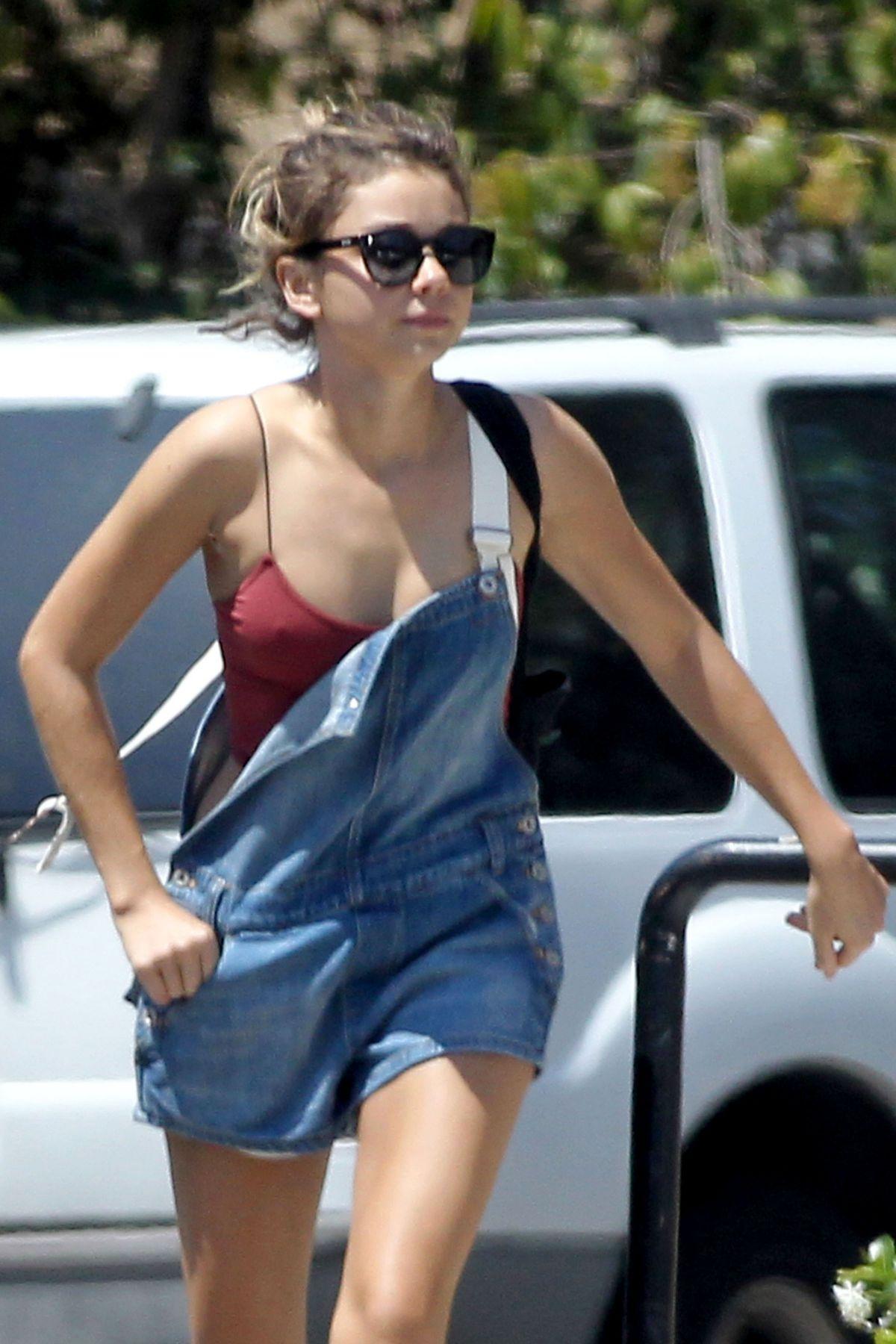 38 Hot Pictures Of Sarah Hyland – Modern Family Actress | Best Of Comic Books