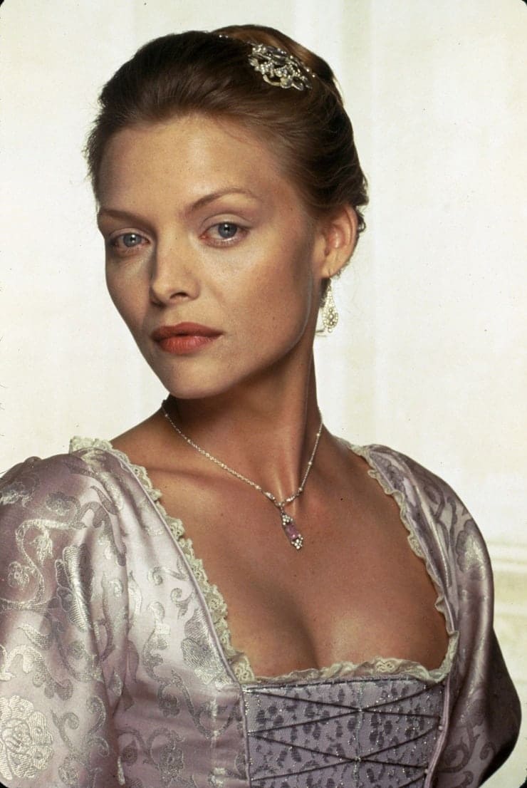 38 Nude Pictures Of Michelle Pfeiffer That Will Make You Begin To Look All Starry Eyed At Her | Best Of Comic Books