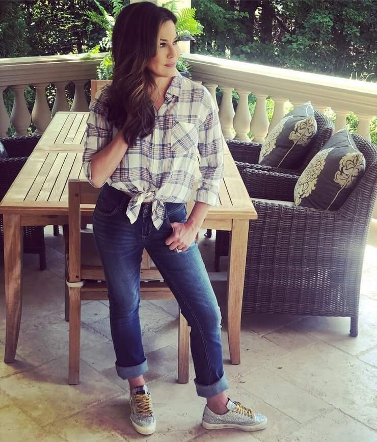 40 Sexy Robin Meade Feet Pictures Are So Damn Hot That You Can’t Contain It | Best Of Comic Books