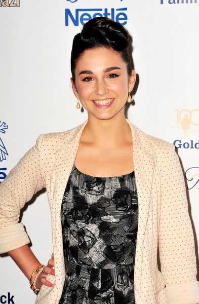 Molly Ephraim Nude Pictures Present Her Magnetizing Attractiveness