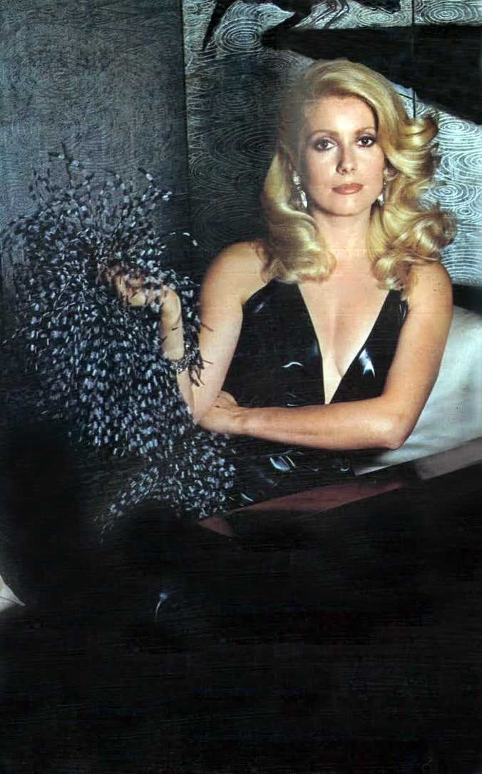 Catherine Deneuve Nude Pictures Which Make Her The Show Stopper The Viraler